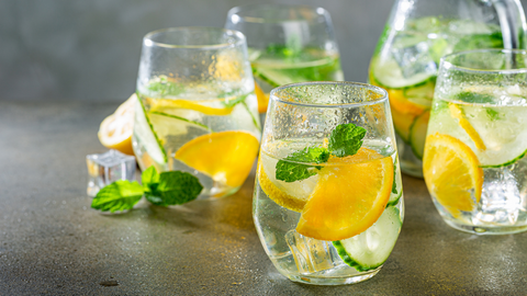 Yaz Aylarında Sıvı Tüketimi: Sağlıklı ve Mutlu Bir Yaz İçin İpuçları