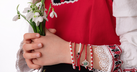 Marteniçka Dilek Bilekliği Hikayesi, Ne Zaman Takılır, Ne Zaman Çıkartılır?