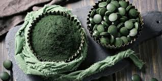 Spirulina Nedir ve Neden Bu Kadar Faydalıdır?